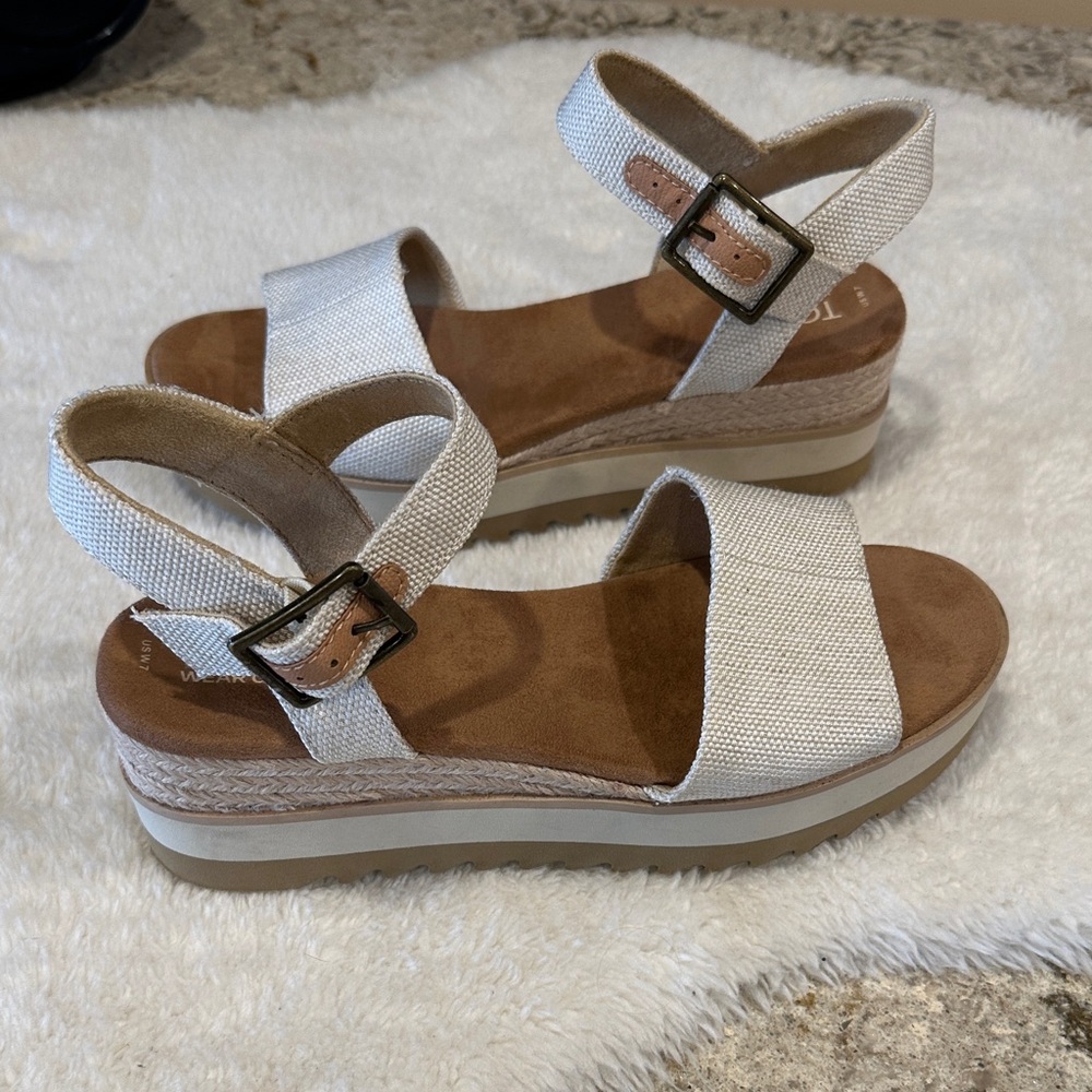 Toms White Canvas Espadrille Platform Sandals